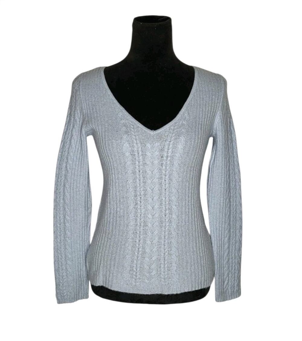 Aqua 100% Cashmere Sweater L Baby Blue Cable Knit V-Neck Fitted Soft Luxury